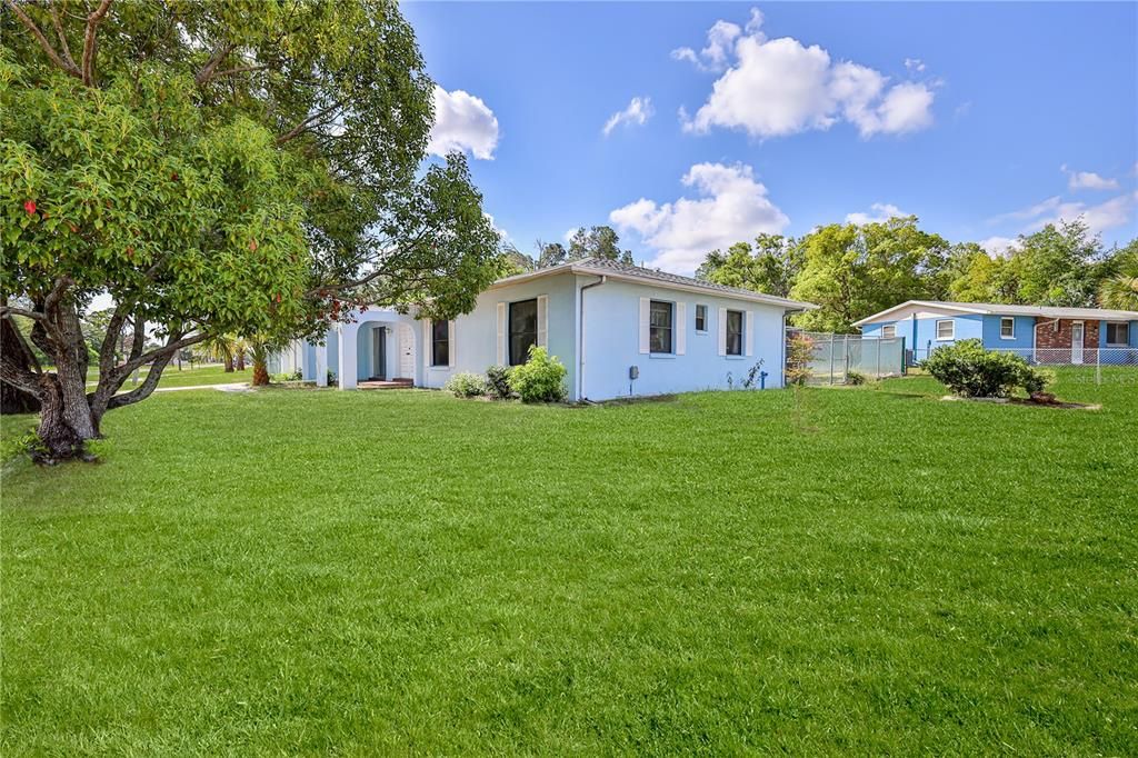 For Sale: $285,000 (3 beds, 2 baths, 1356 Square Feet)