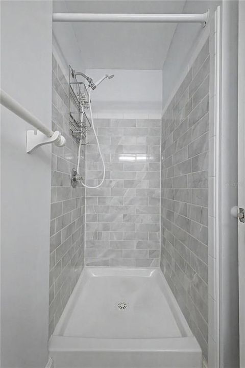 For Sale: $285,000 (3 beds, 2 baths, 1356 Square Feet)