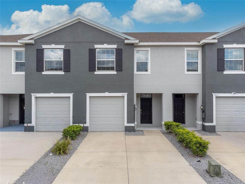 For Sale: $274,000 (3 beds, 2 baths, 1707 Square Feet)