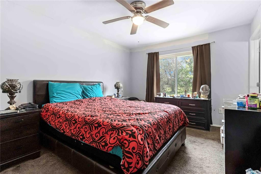 For Sale: $200,000 (3 beds, 2 baths, 1176 Square Feet)