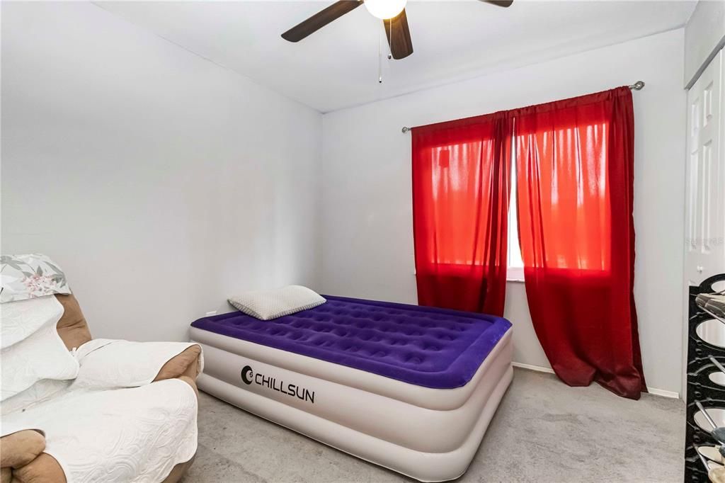 For Sale: $200,000 (3 beds, 2 baths, 1176 Square Feet)