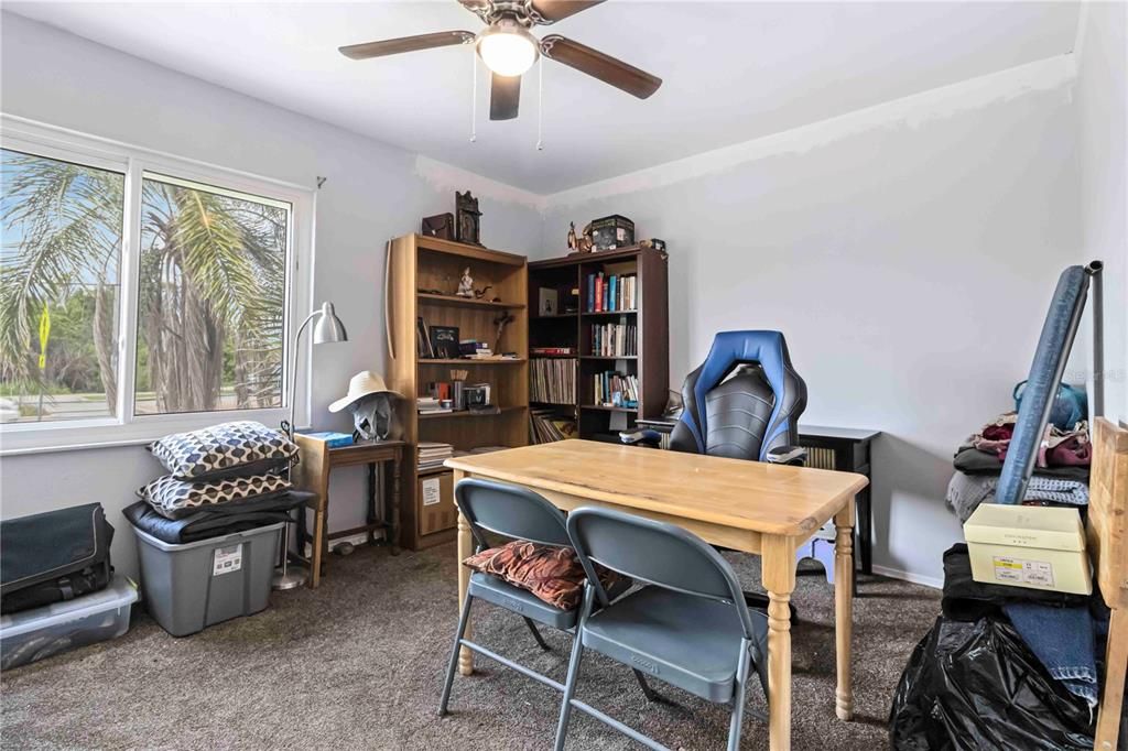 For Sale: $200,000 (3 beds, 2 baths, 1176 Square Feet)