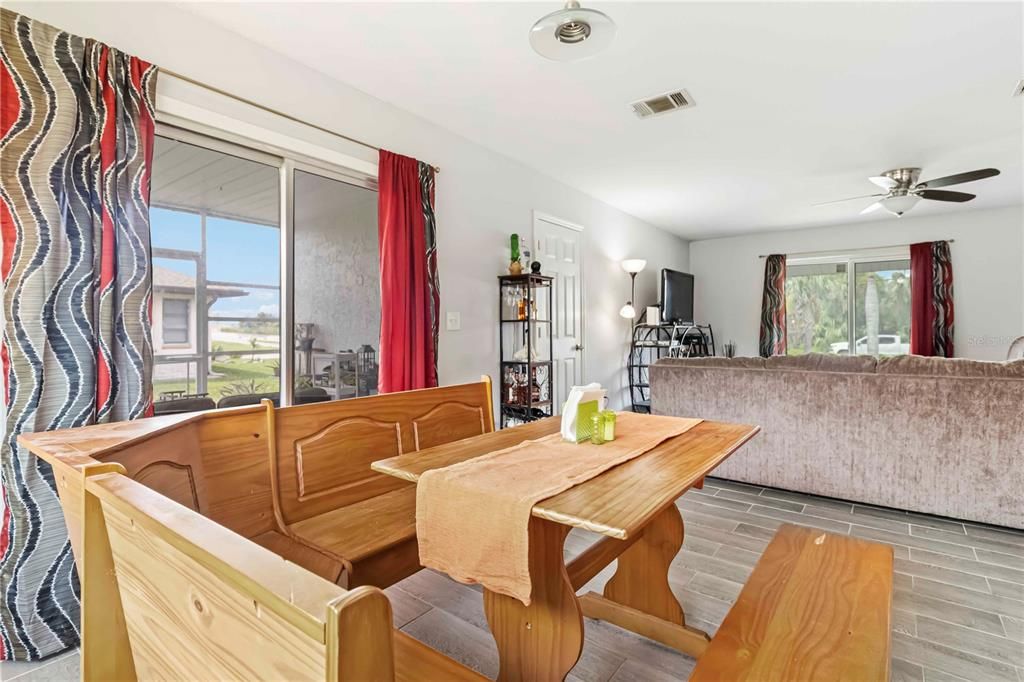 For Sale: $200,000 (3 beds, 2 baths, 1176 Square Feet)