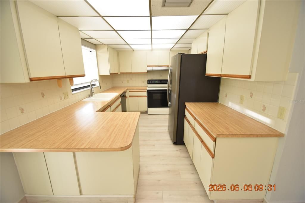 В аренду: $2,495 (3 спален, 2 ванн, 1534 Квадратных фут)