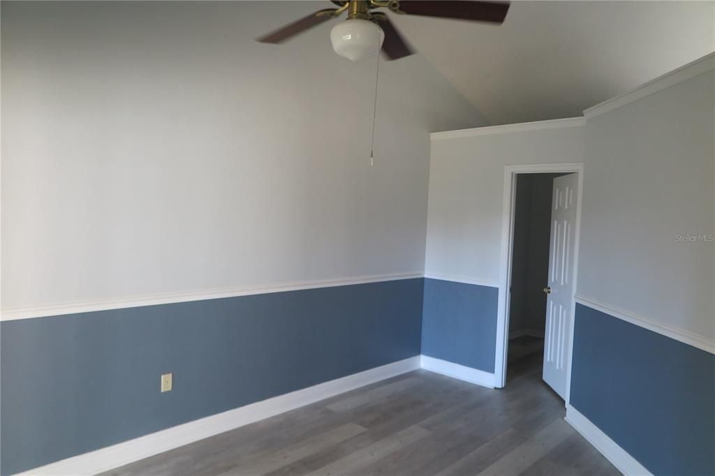 For Sale: $429,900 (4 beds, 2 baths, 2137 Square Feet)