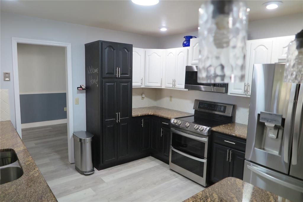 For Sale: $429,900 (4 beds, 2 baths, 2137 Square Feet)
