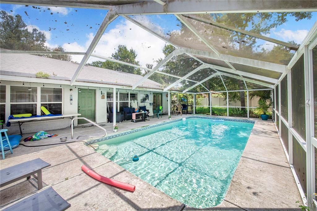 En Venta: $449,000 (4 camas, 2 baños, 2363 Pies cuadrados)