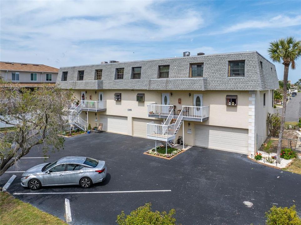 For Sale: $449,900 (3 beds, 2 baths, 1820 Square Feet)