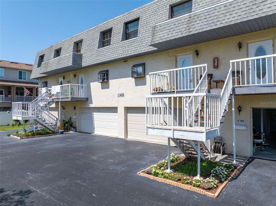 For Sale: $449,900 (3 beds, 2 baths, 1820 Square Feet)