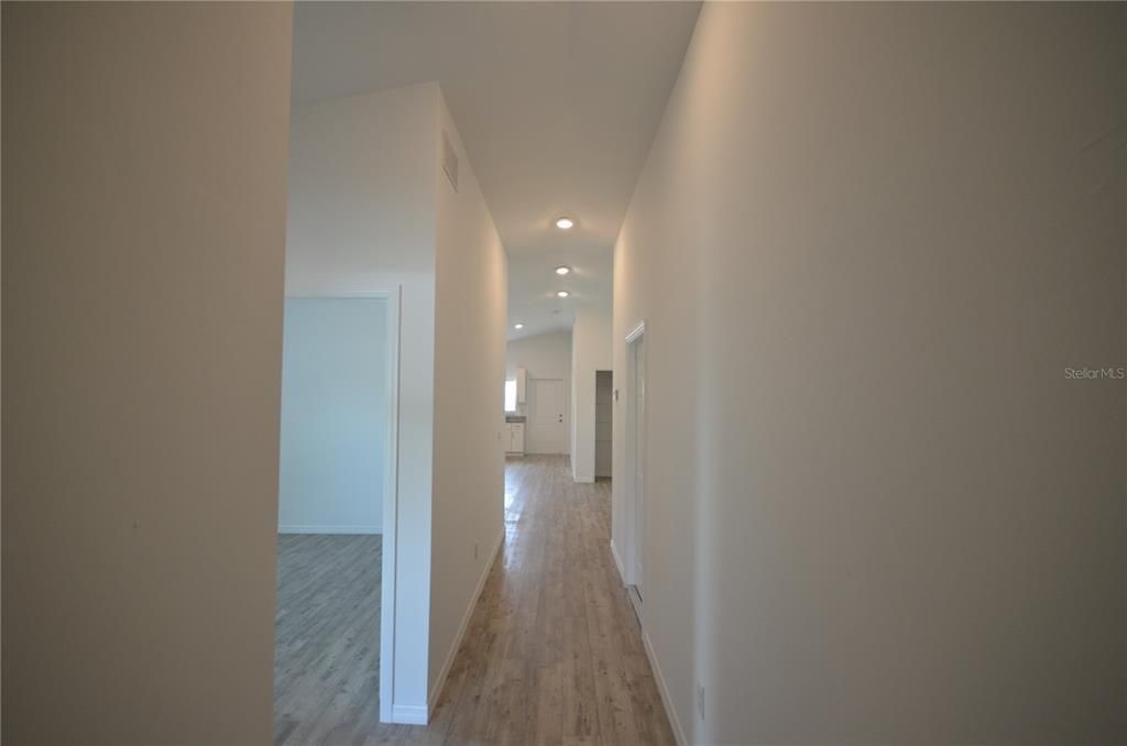 На продажу: $285,000 (3 спален, 2 ванн, 1187 Квадратных фут)