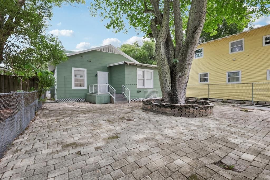 На продажу: $499,000 (0 спален, 0 ванн, 1957 Квадратных фут)