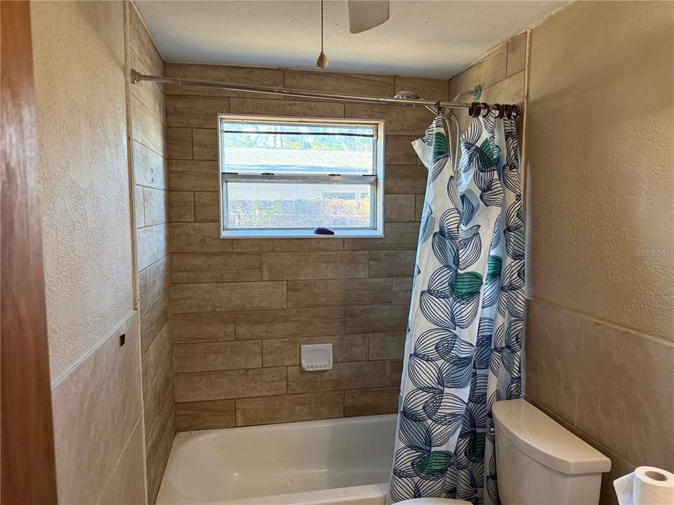 For Sale: $319,000 (3 beds, 1 baths, 1136 Square Feet)