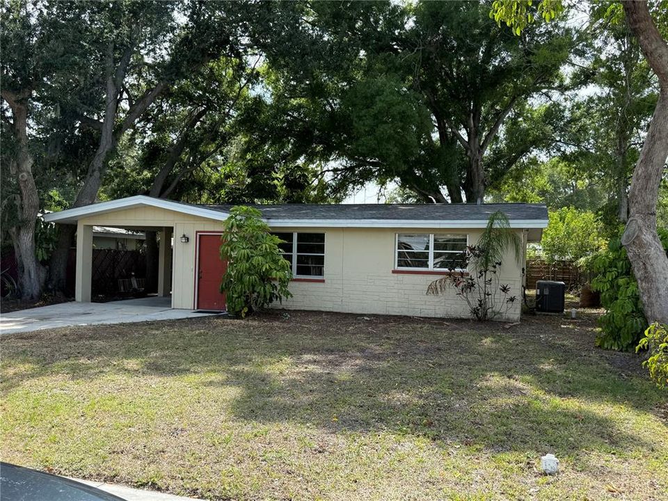 For Sale: $319,000 (3 beds, 1 baths, 1136 Square Feet)