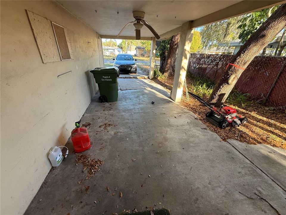For Sale: $319,000 (3 beds, 1 baths, 1136 Square Feet)