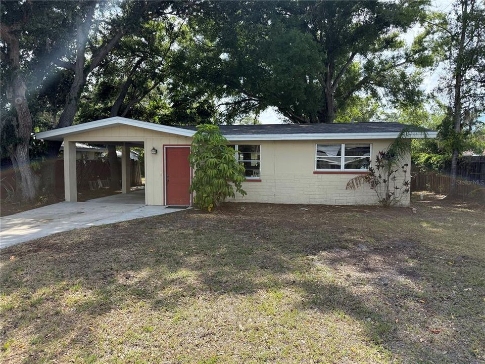 For Sale: $319,000 (3 beds, 1 baths, 1136 Square Feet)