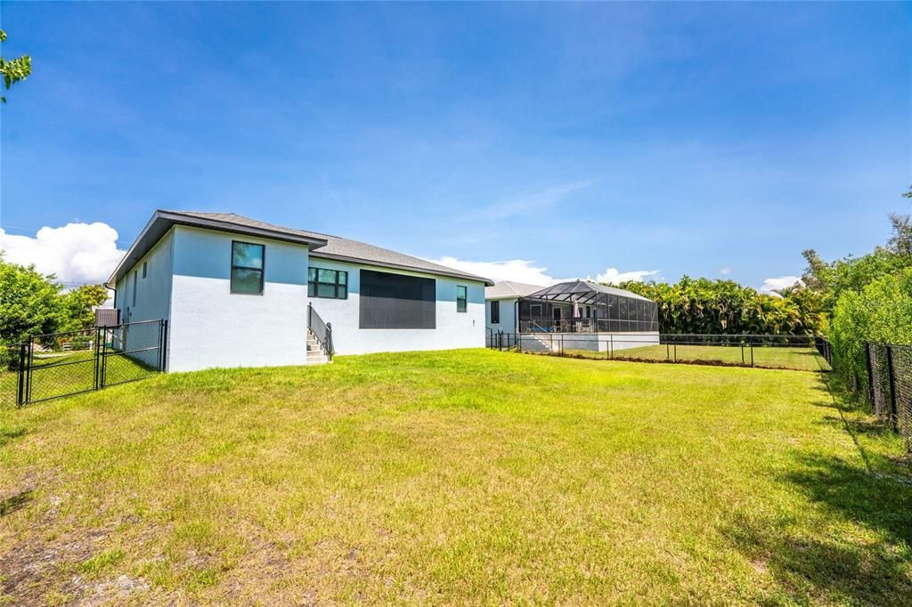 En Venta: $430,000 (3 camas, 2 baños, 1901 Pies cuadrados)