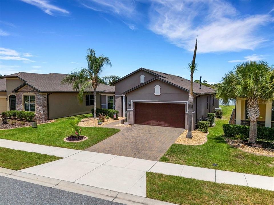 For Sale: $449,000 (3 beds, 2 baths, 2257 Square Feet)