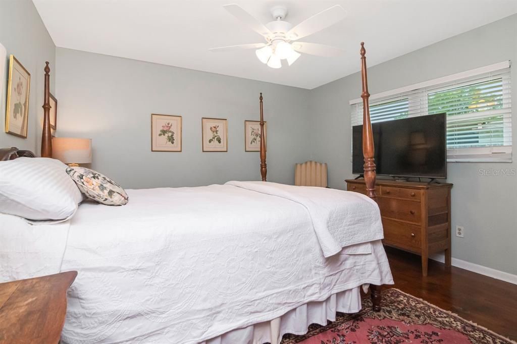 For Sale: $875,000 (5 beds, 3 baths, 3110 Square Feet)