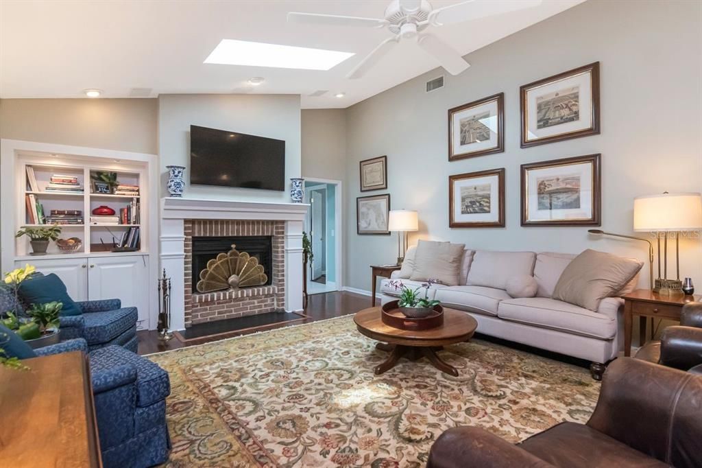 For Sale: $875,000 (5 beds, 3 baths, 3110 Square Feet)