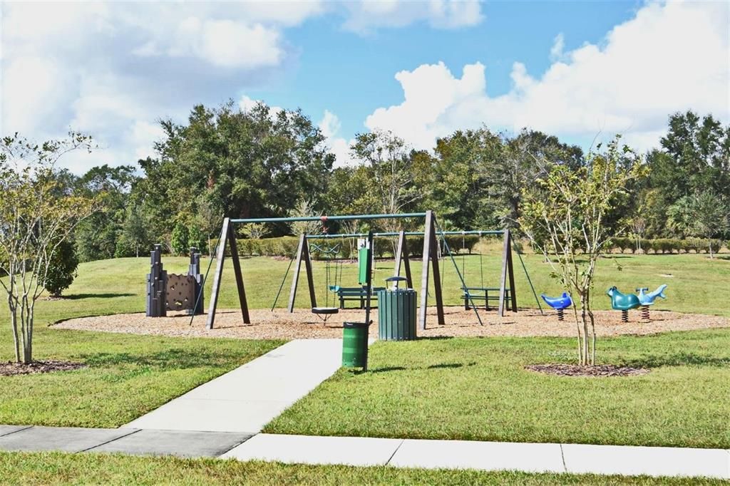 For Rent: $2,800 (5 beds, 3 baths, 2077 Square Feet)