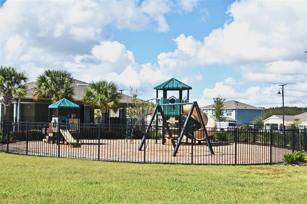 For Rent: $2,800 (5 beds, 3 baths, 2077 Square Feet)