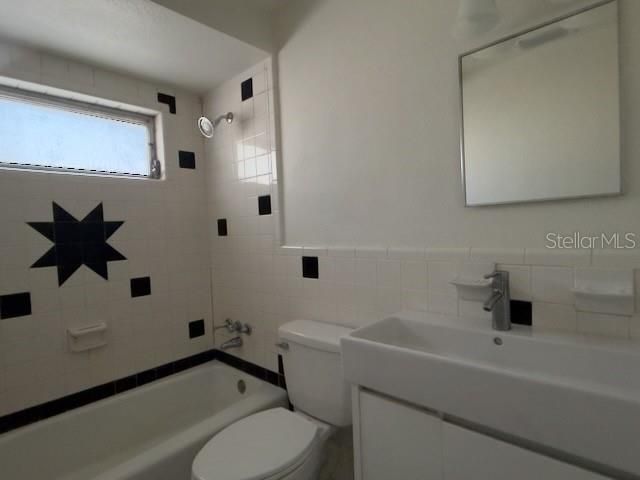 For Sale: $618,000 (6 beds, 0 baths, 2064 Square Feet)