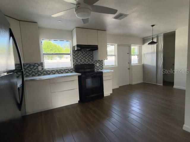 For Sale: $618,000 (6 beds, 0 baths, 2064 Square Feet)