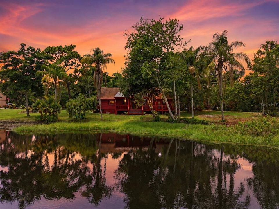 En Venta: $795,000 (2.23 acres)
