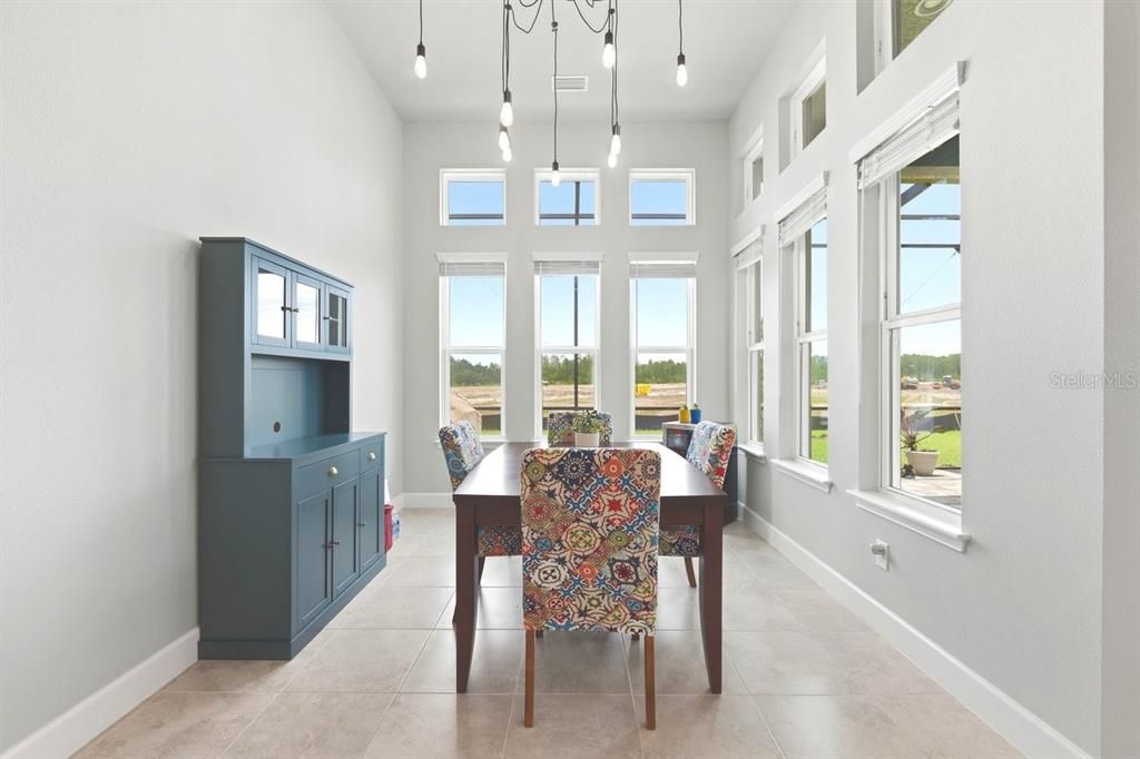 For Sale: $511,900 (4 beds, 2 baths, 2003 Square Feet)