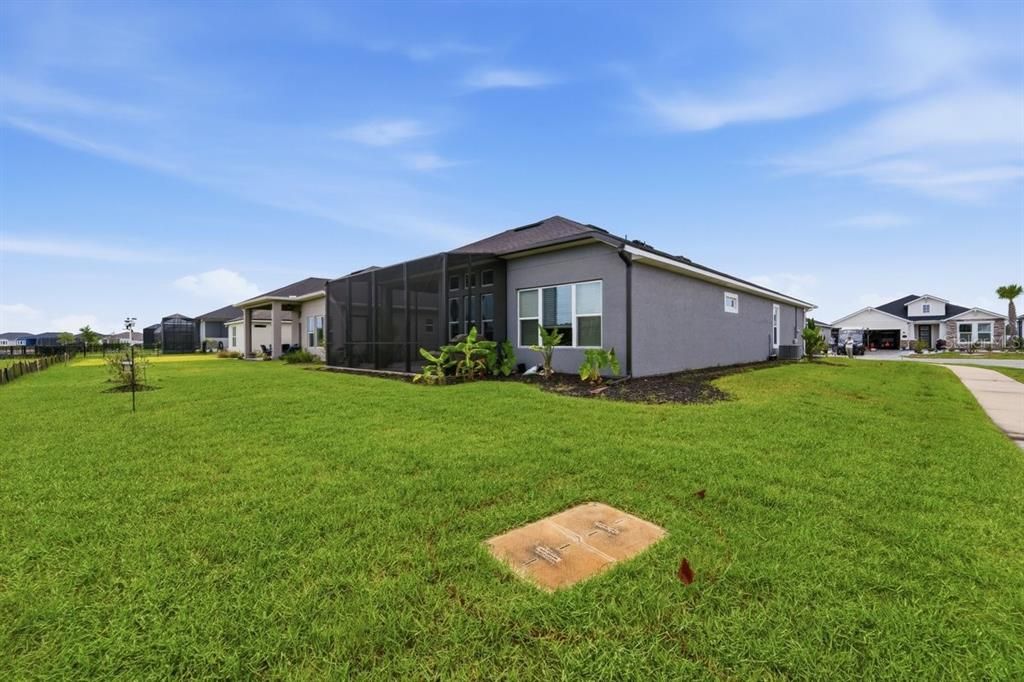 For Sale: $511,900 (4 beds, 2 baths, 2003 Square Feet)