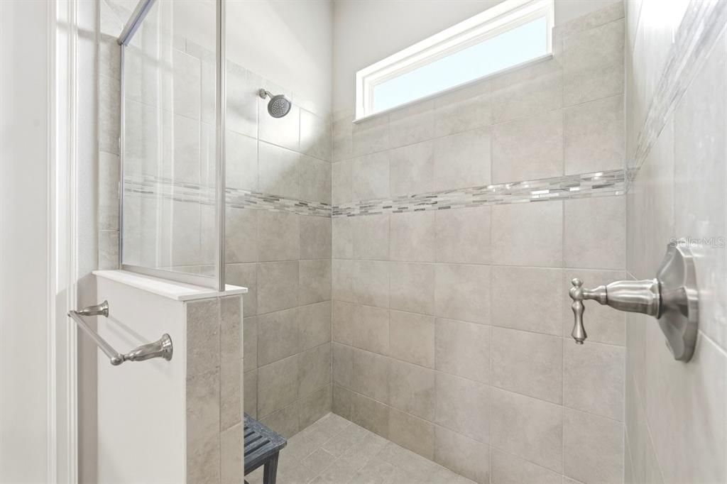 For Sale: $511,900 (4 beds, 2 baths, 2003 Square Feet)