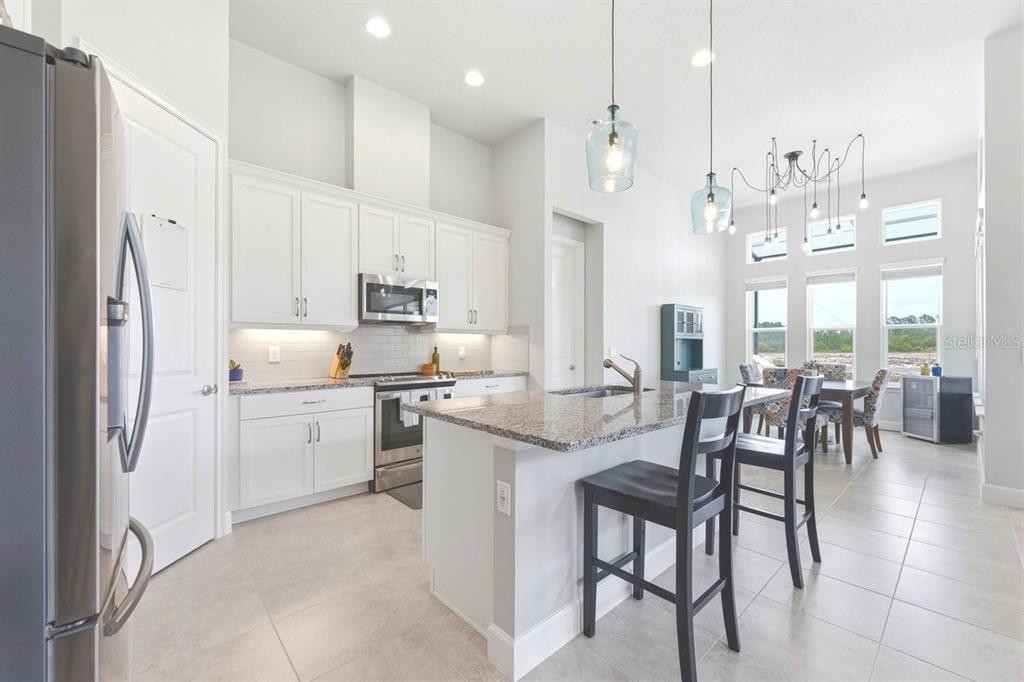 For Sale: $511,900 (4 beds, 2 baths, 2003 Square Feet)