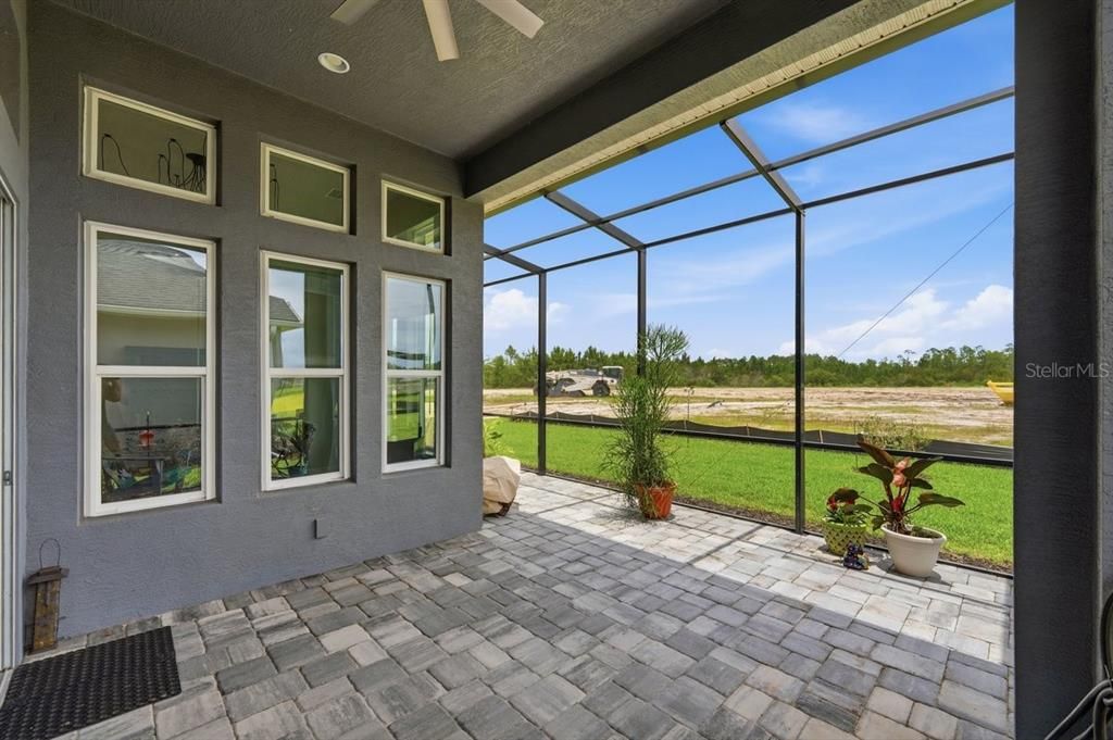 For Sale: $511,900 (4 beds, 2 baths, 2003 Square Feet)