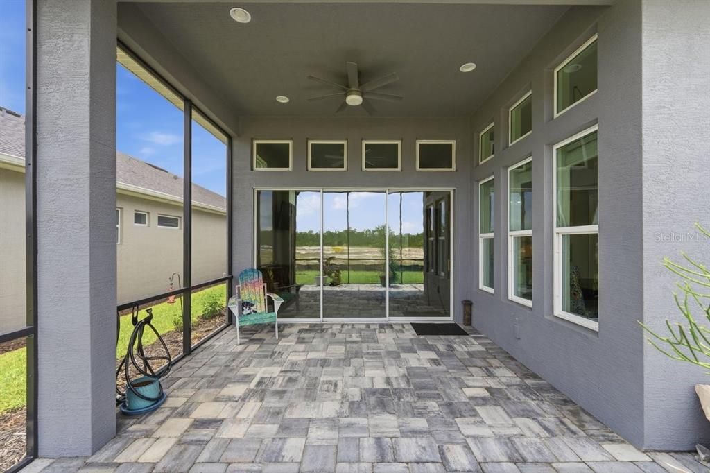 For Sale: $511,900 (4 beds, 2 baths, 2003 Square Feet)