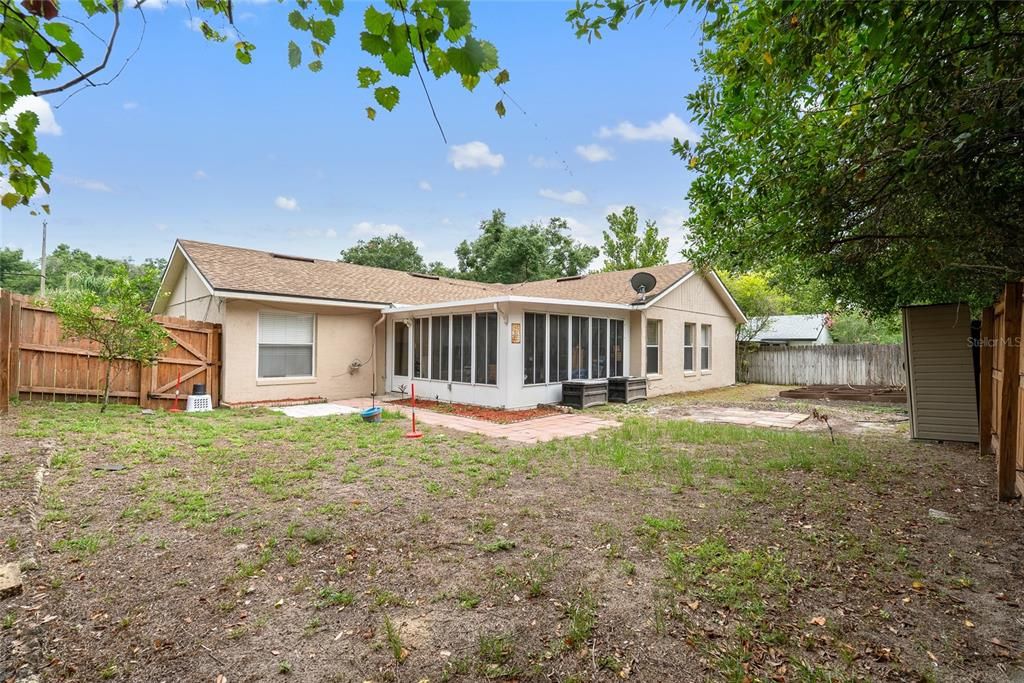 En Venta: $374,000 (3 camas, 2 baños, 1556 Pies cuadrados)