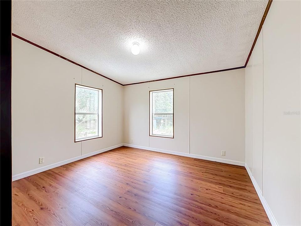 En Venta: $299,700 (4 camas, 2 baños, 1620 Pies cuadrados)