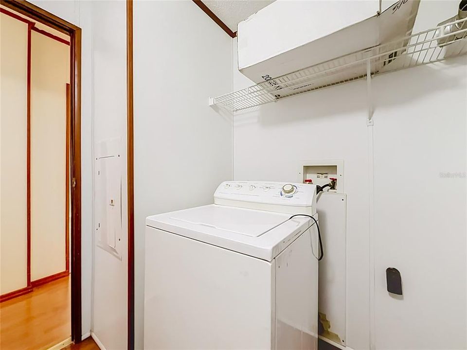 En Venta: $299,700 (4 camas, 2 baños, 1620 Pies cuadrados)