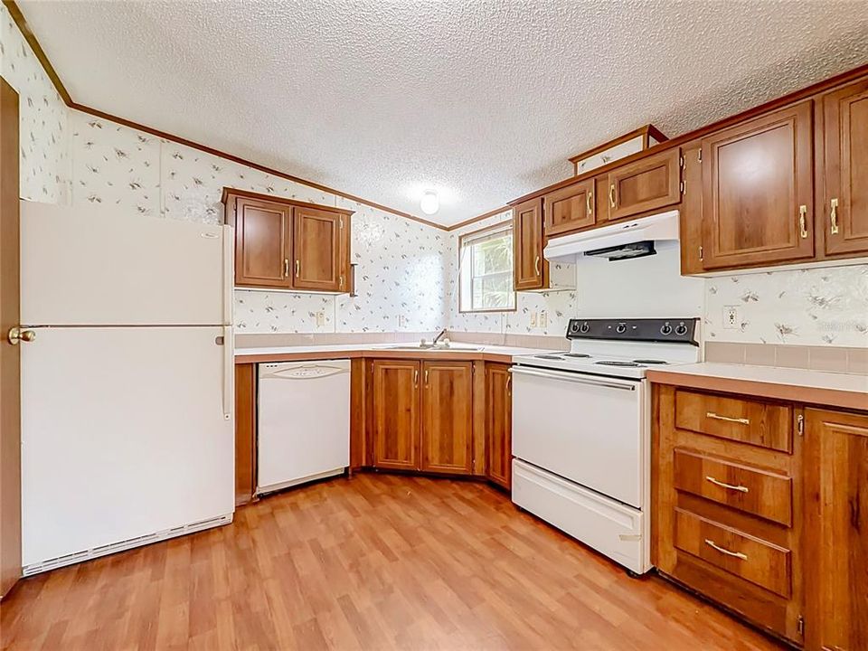 En Venta: $299,700 (4 camas, 2 baños, 1620 Pies cuadrados)