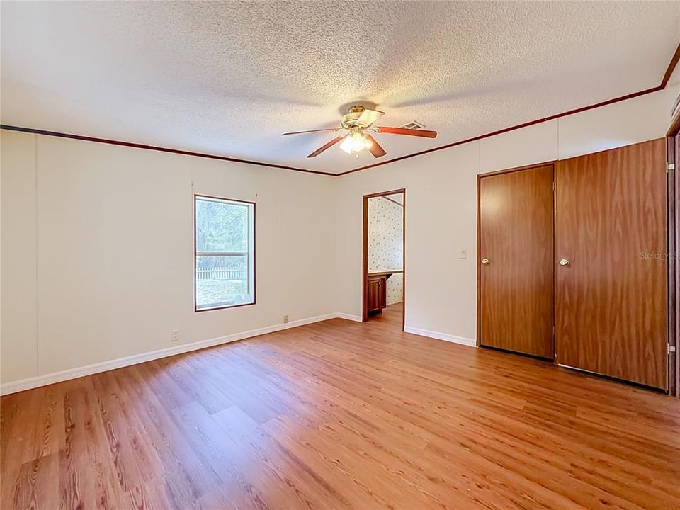 En Venta: $299,700 (4 camas, 2 baños, 1620 Pies cuadrados)