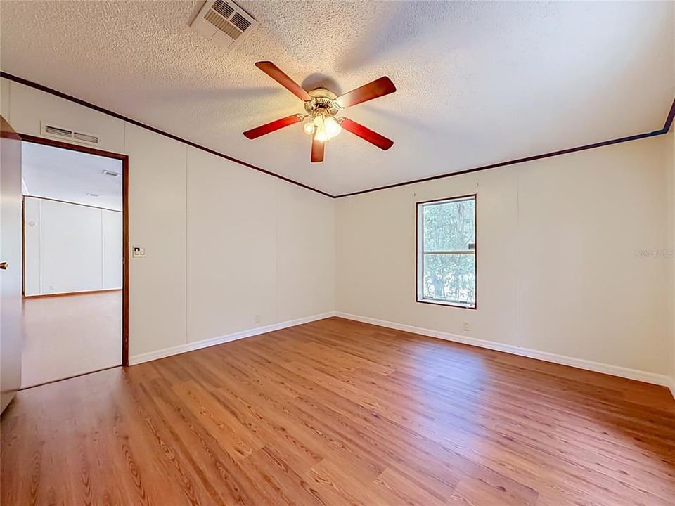 En Venta: $299,700 (4 camas, 2 baños, 1620 Pies cuadrados)