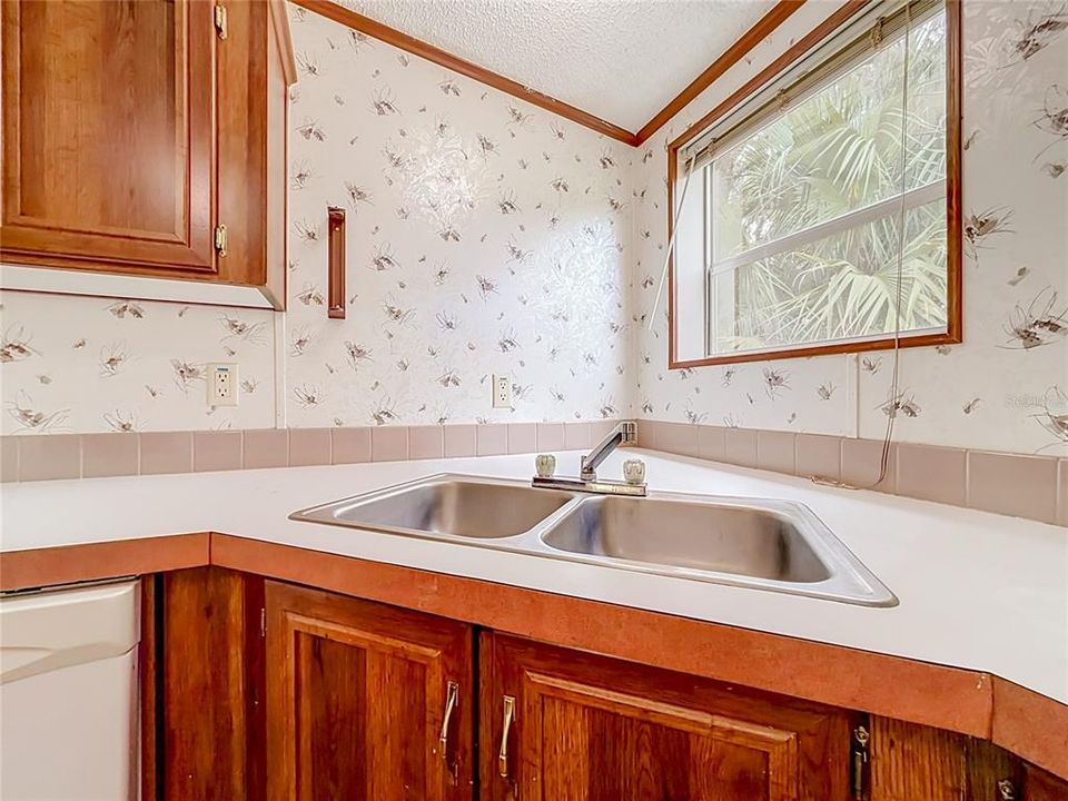 En Venta: $299,700 (4 camas, 2 baños, 1620 Pies cuadrados)