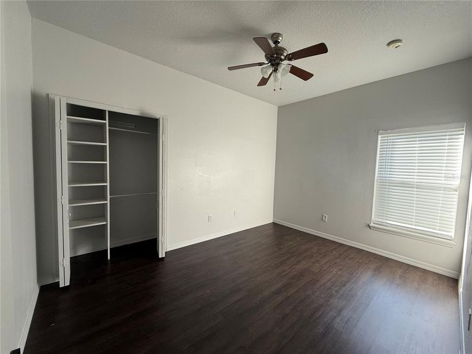 В аренду: $2,300 (3 спален, 2 ванн, 1751 Квадратных фут)