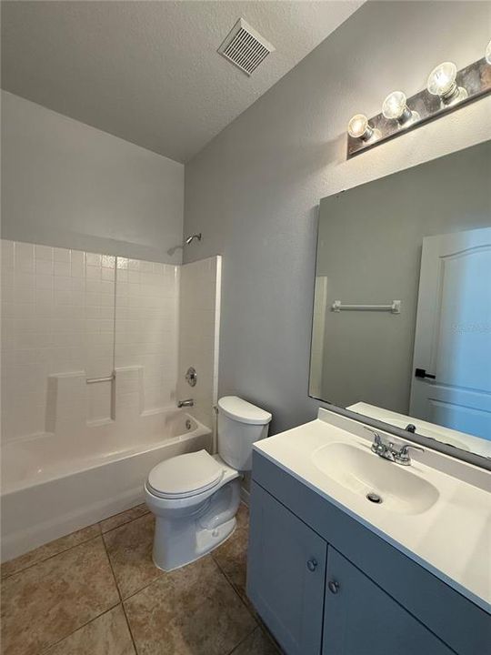 В аренду: $2,300 (3 спален, 2 ванн, 1751 Квадратных фут)