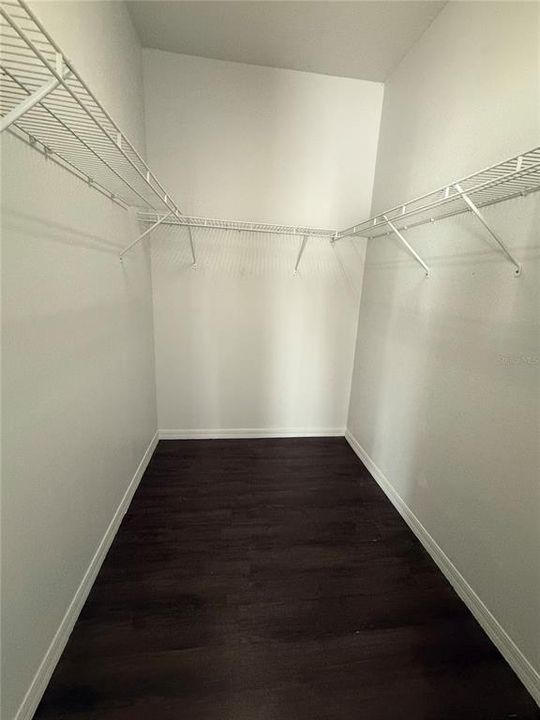 В аренду: $2,300 (3 спален, 2 ванн, 1751 Квадратных фут)