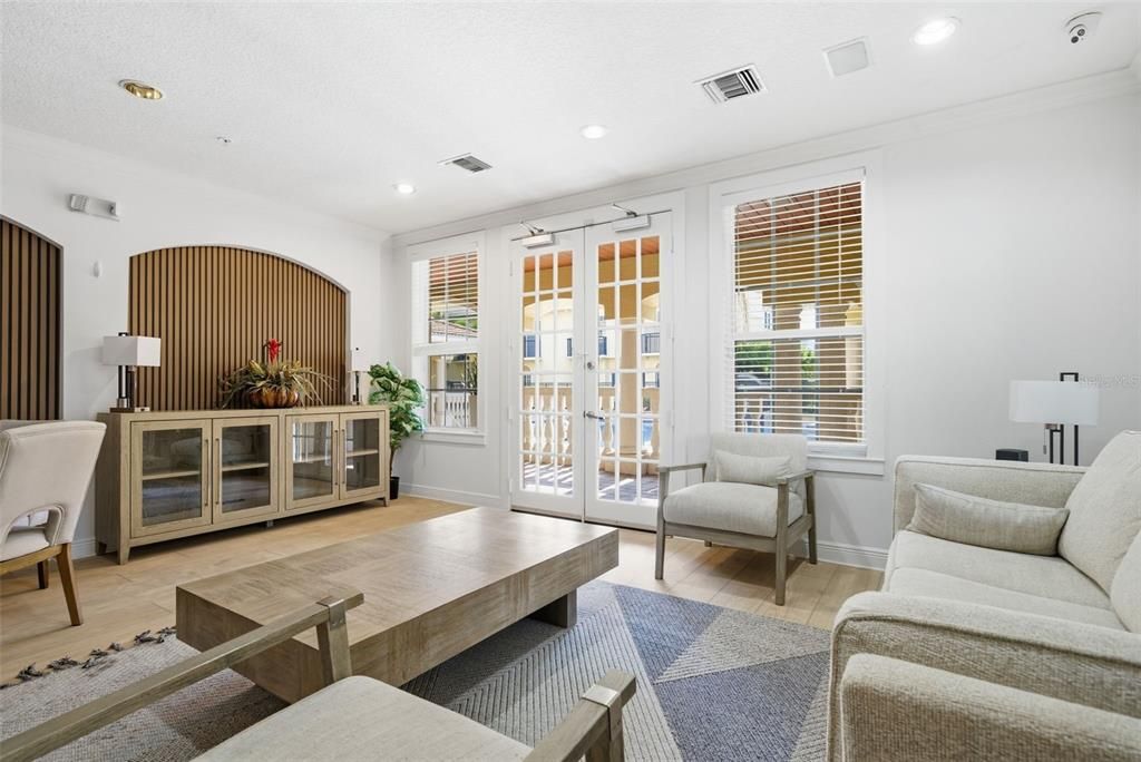 For Sale: $369,000 (2 beds, 2 baths, 1303 Square Feet)