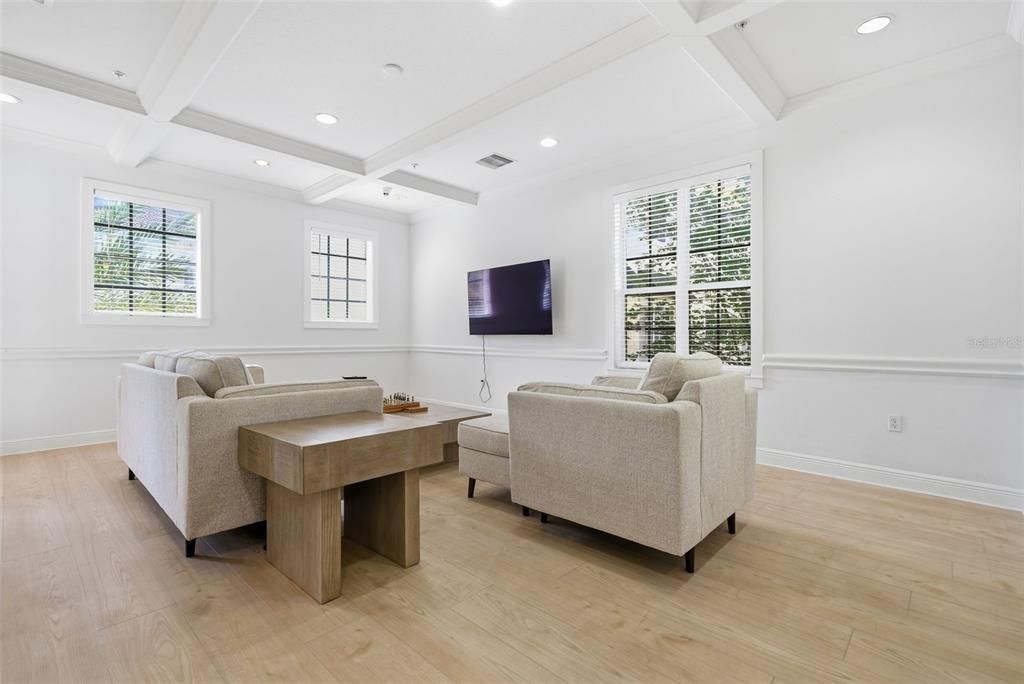 For Sale: $369,000 (2 beds, 2 baths, 1303 Square Feet)