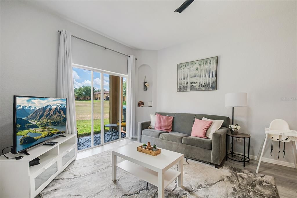 En Venta: $275,000 (4 camas, 3 baños, 1482 Pies cuadrados)