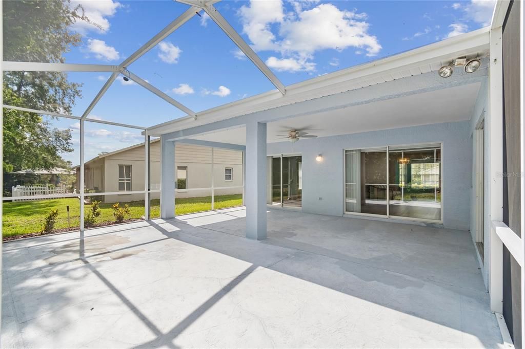 En Venta: $330,000 (3 camas, 2 baños, 1869 Pies cuadrados)