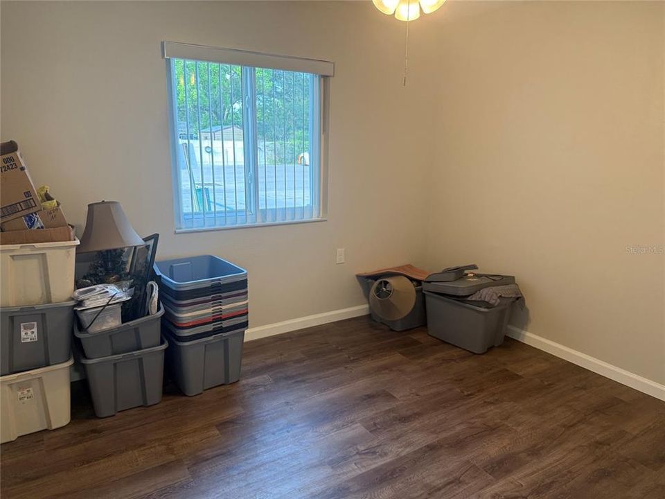 For Sale: $125,000 (2 beds, 2 baths, 876 Square Feet)