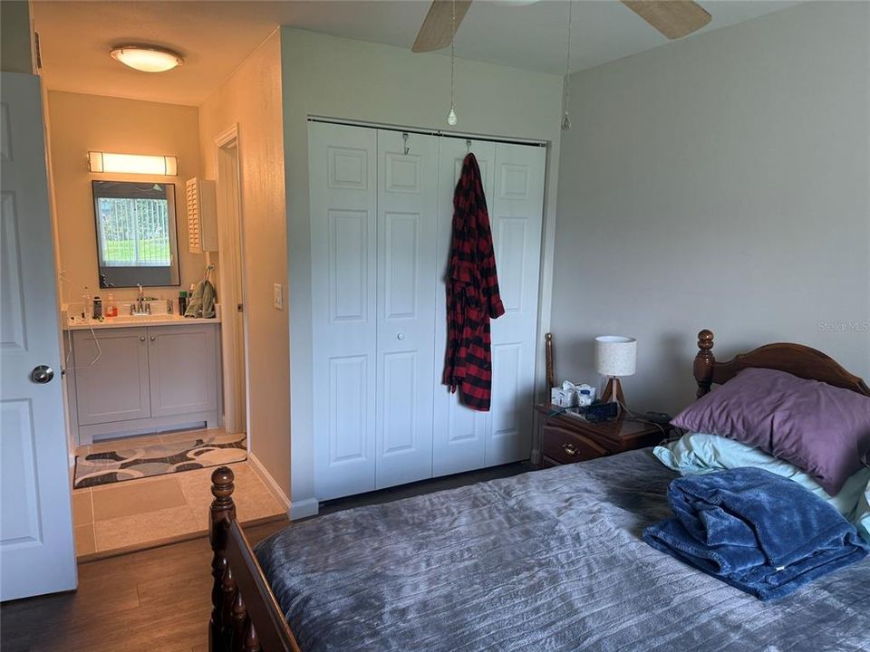 For Sale: $125,000 (2 beds, 2 baths, 876 Square Feet)